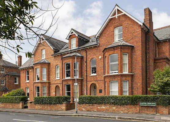 Saco Reading - Castle Crescent 1
