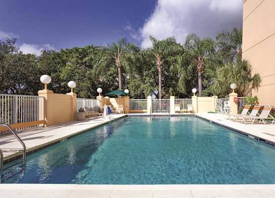 La Quinta by Wyndham Miami Airport East 1