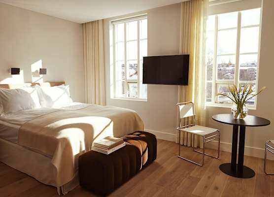 Mjólk Hotel 1