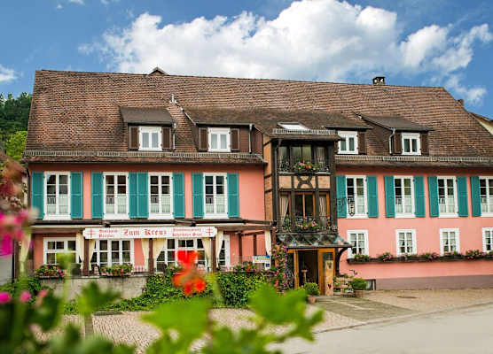 Gasthaus-Pension Zum Kreuz 1