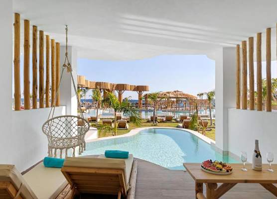 Alia Beachfront Suites and Spa 1