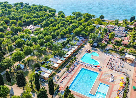 Baia Holiday Gasparina 1