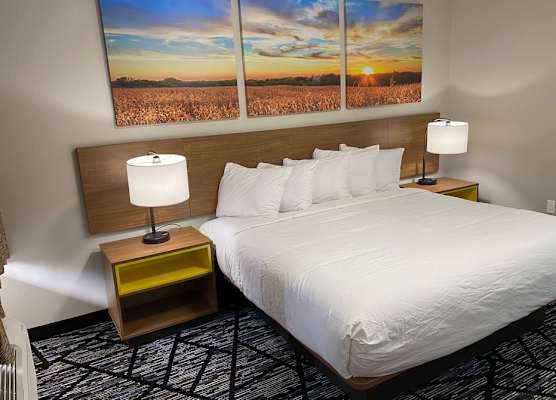 Days Inn by Wyndham Lake Charles 1