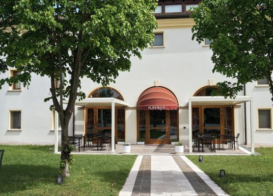 Albergo Antica Corte Marchesini 1