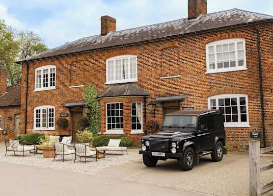 Tewinbury Farm Hotel 1