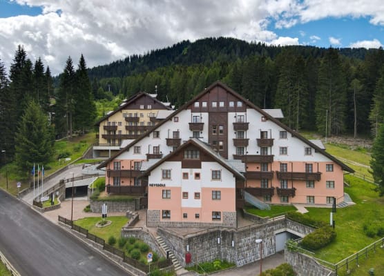 Nevesole Folgarida Resort Aparthotel 1