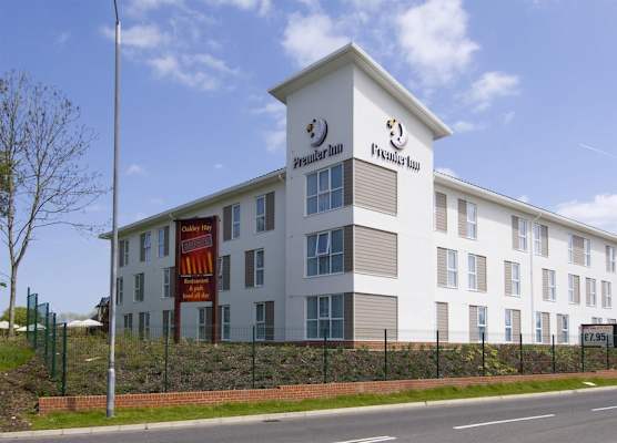 Premier Inn Corby 1