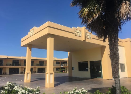 Deco City Motor Lodge 1