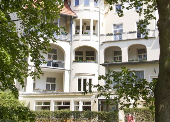 Waldschloss Parow 1