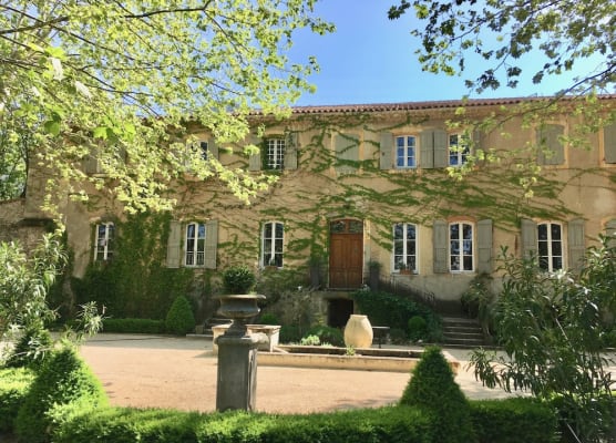 B&B Maison d'Hôtes - Château de Jouques 1