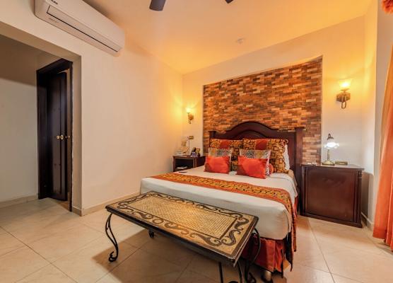 Hotel Dorado Plaza Boutique Calle del Arsenal 1