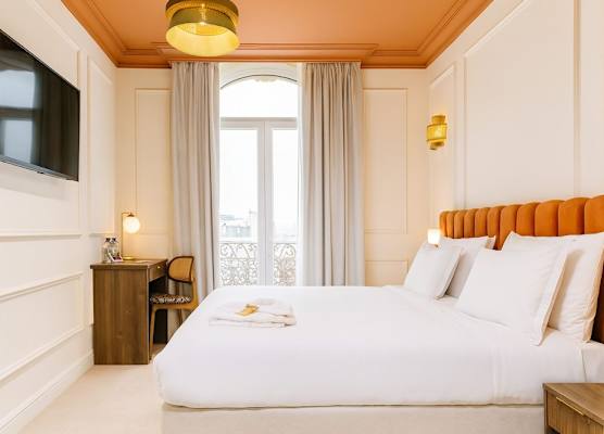 Hotel Ambassador, completely renovated 1