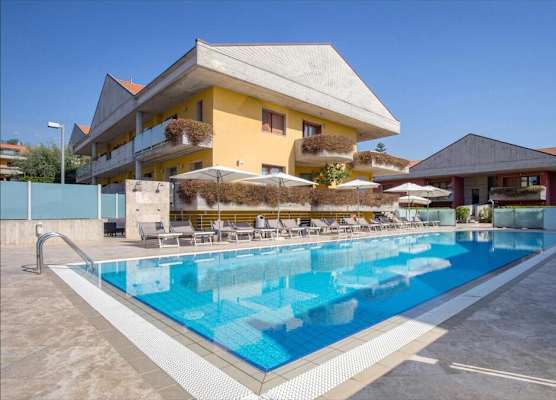 Catania Hills Residence 1