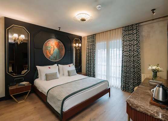 Tria Elegance Istanbul 1