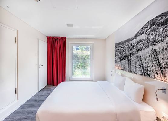 B&B HOTEL Zürich Airport 1
