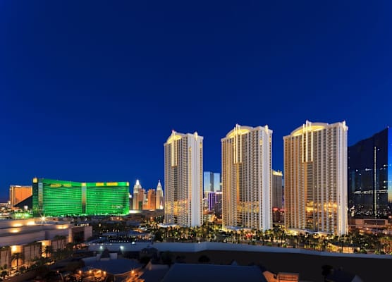 MGM Signature Deluxe Balcony Strip View Suite 1