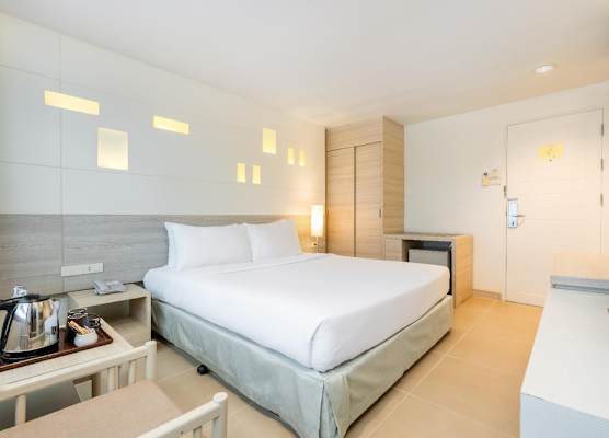 Sunshine Hotel & Residences 1