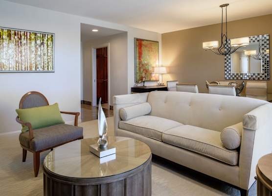 Broadway Plaza, Trademark Collection by Wyndham 1