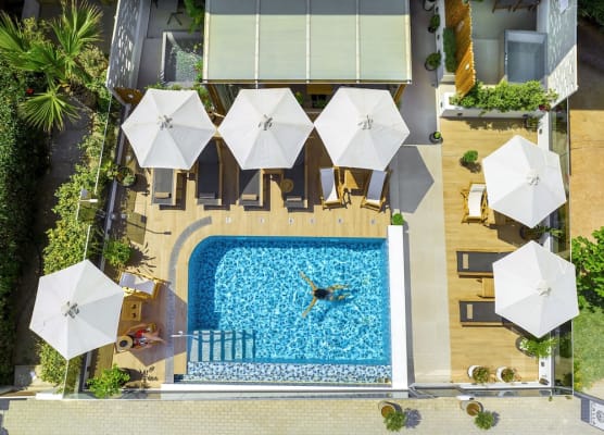 Calla Luxury Seafront Suites 1