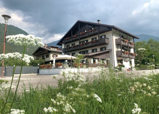 Hotel Ferrari 1