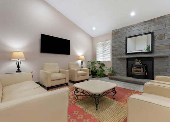 Best Western University Inn 1