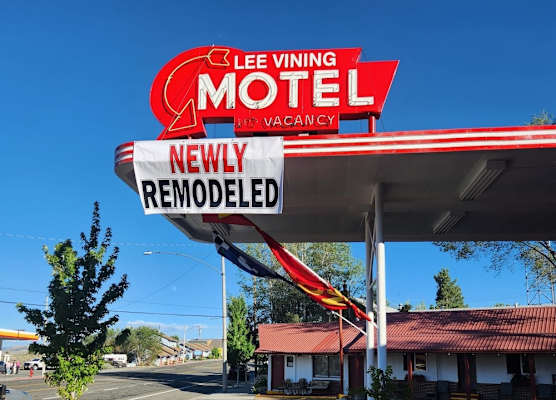 Lee Vining Motel 1