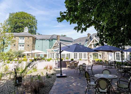 Killarney Heights Hotel 1