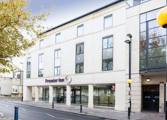 Premier Inn Bath City Centre 1