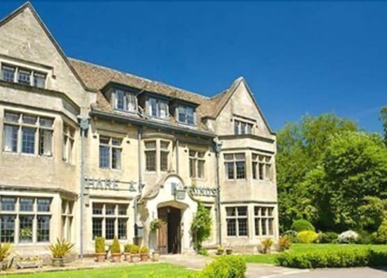 The Hare & Hounds Hotel 1
