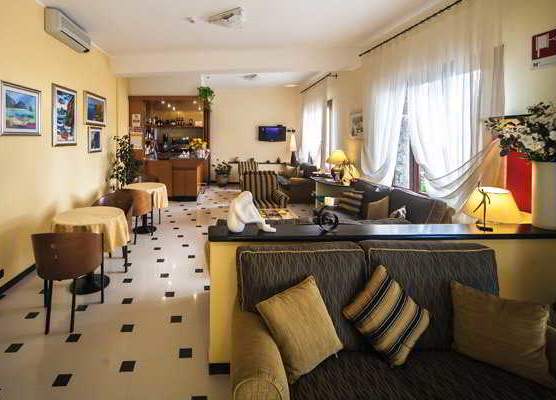 Albergo Suisse Bellevue 1