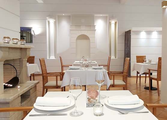 Akrogiali Exclusive Hotel (Adults Only) 1