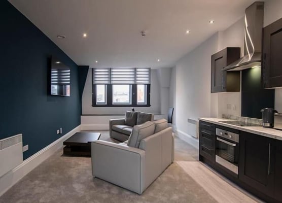 Cavern Quarter Apts - 31 North John St 1