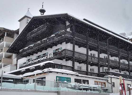 Stammhaus Wolf (ex Haus Wolf im Alpine Palace New Balance) 1