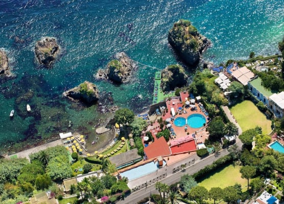 Strand Hotel Delfini 1