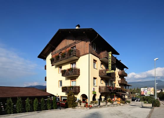 Albergo Bucaneve 1
