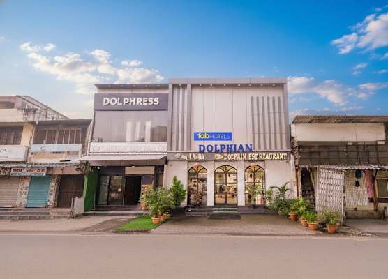 Fabhotel Dolphin Residency 1
