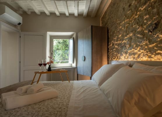 Forma Your Boutique Suite 1