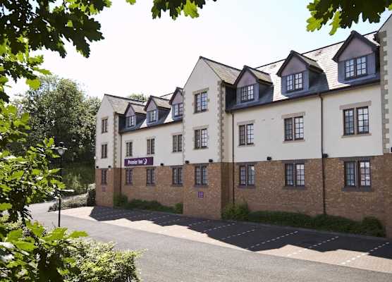 Premier Inn Glasgow - Bearsden 1