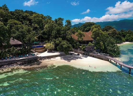 Cerf Island Resort 1