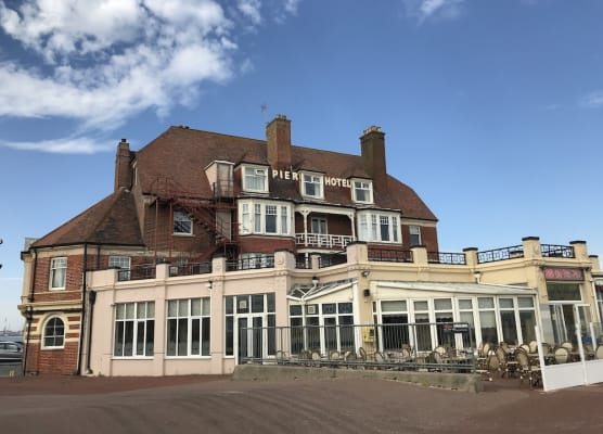Pier Hotel 1