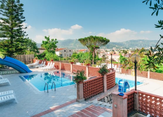 Bleu Village 1
