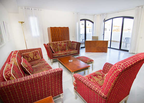 Park Plaza Suites Apartamentos 1