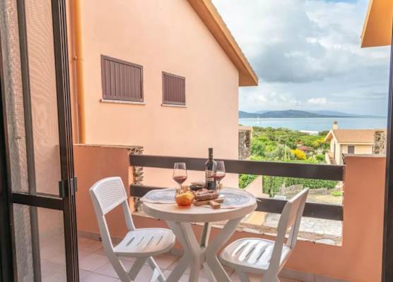 Comfort and privacy for four guests 1
