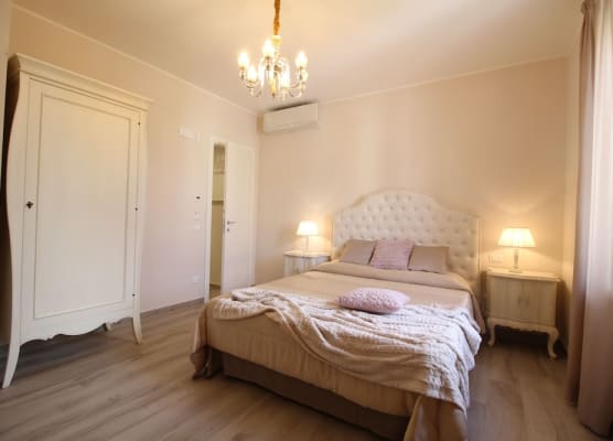 LUCCA IN CHIC - No Ztl, Free Parking, Priv Bath, Old City 550m 1