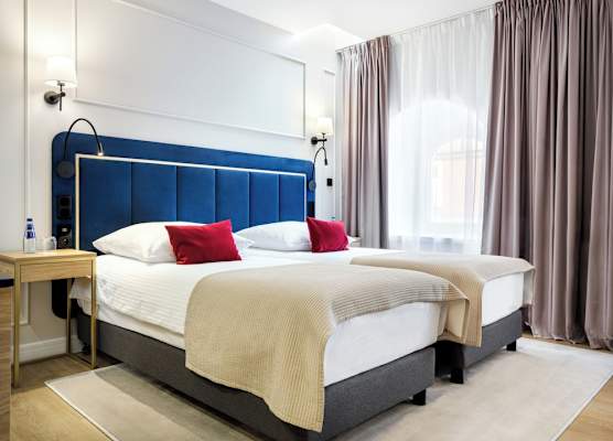 Hotel Golden Queen 1