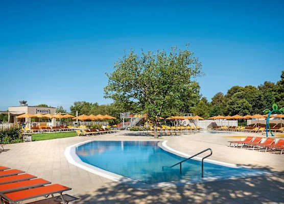 Lanterna Premium Camping Resort by Happy Camp 1
