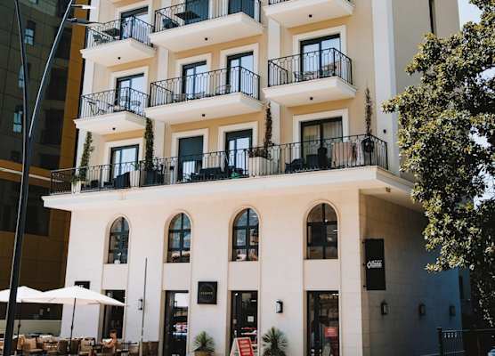 Kondo Hotel Allure 1