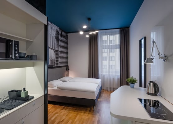 Dean's Home Budapest 1