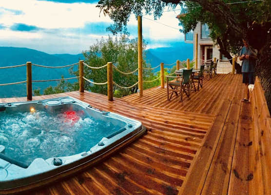 AlmondHouse Suites with Fireplace - ADULTS ONLY 1