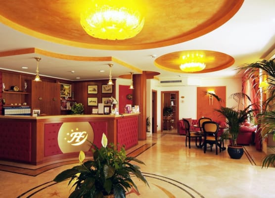 Fashion Hotel 1